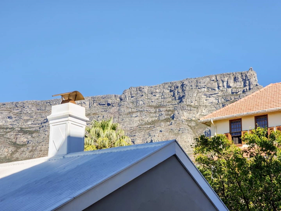 1 Bedroom Property for Sale in Gardens Western Cape